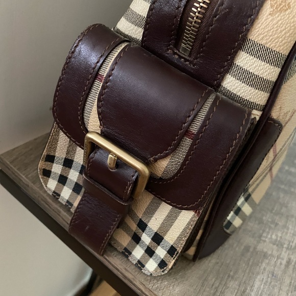 Burberry London Haymarket nova plaid tote handbag - Picture 4 of 11